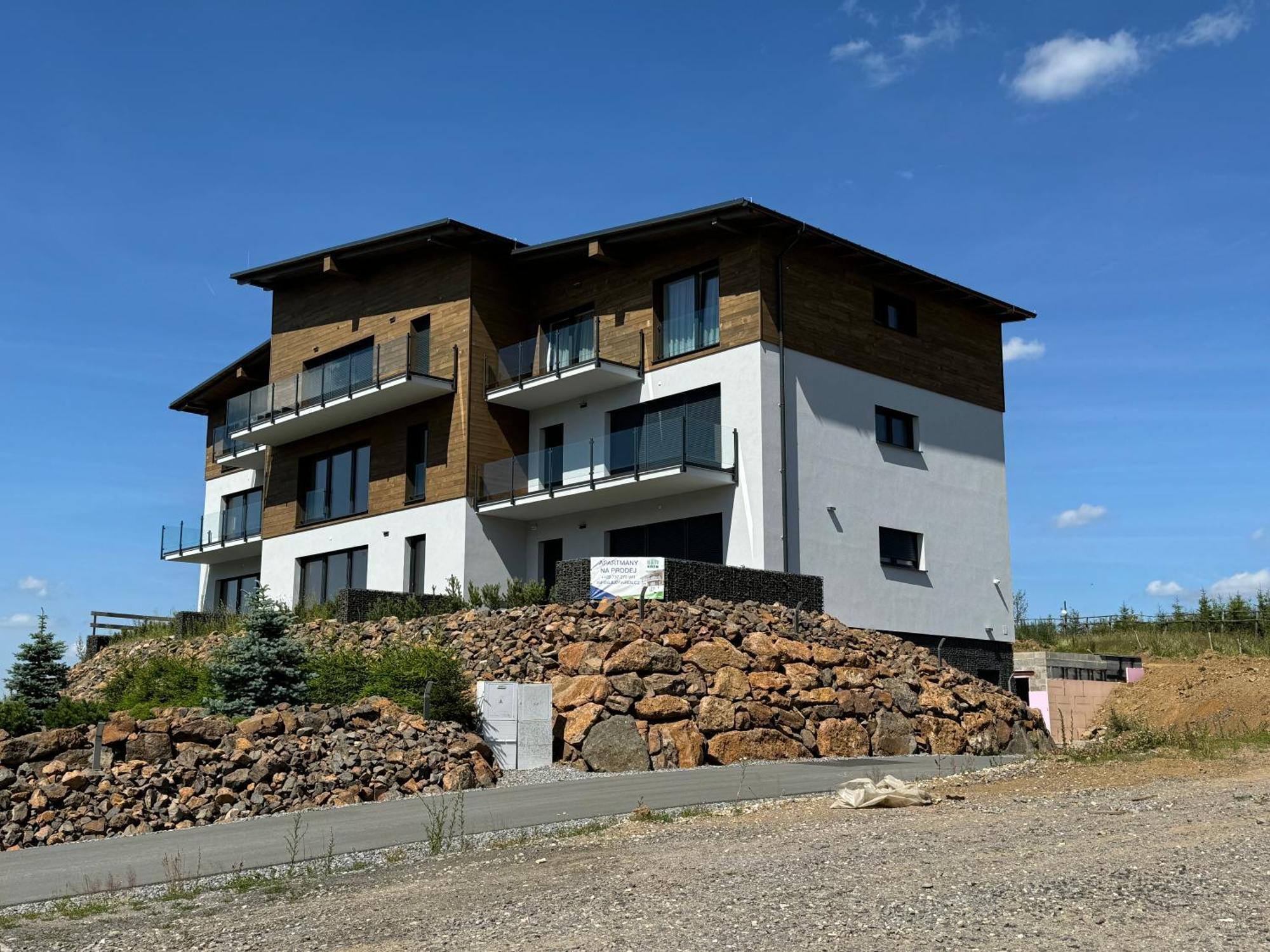 Loučná pod Klínovcem Apartmany Horizont מראה חיצוני תמונה